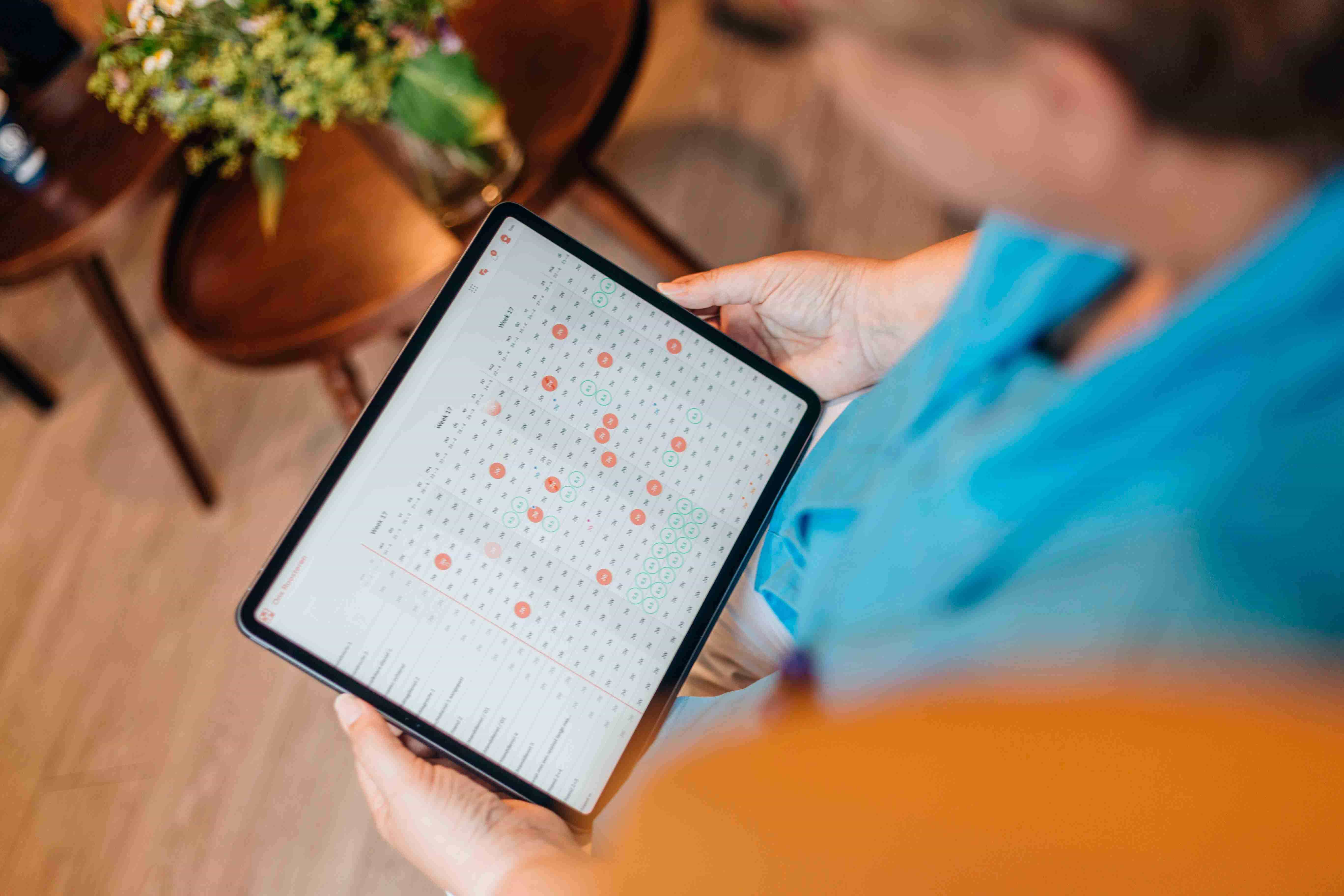 Zorgmedewerker met Ons® Rooster 